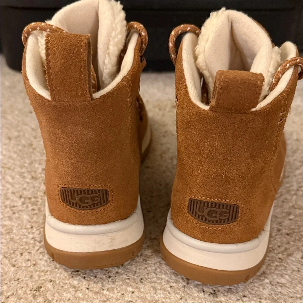 UGG Women's Brown and Cream Winter Boots